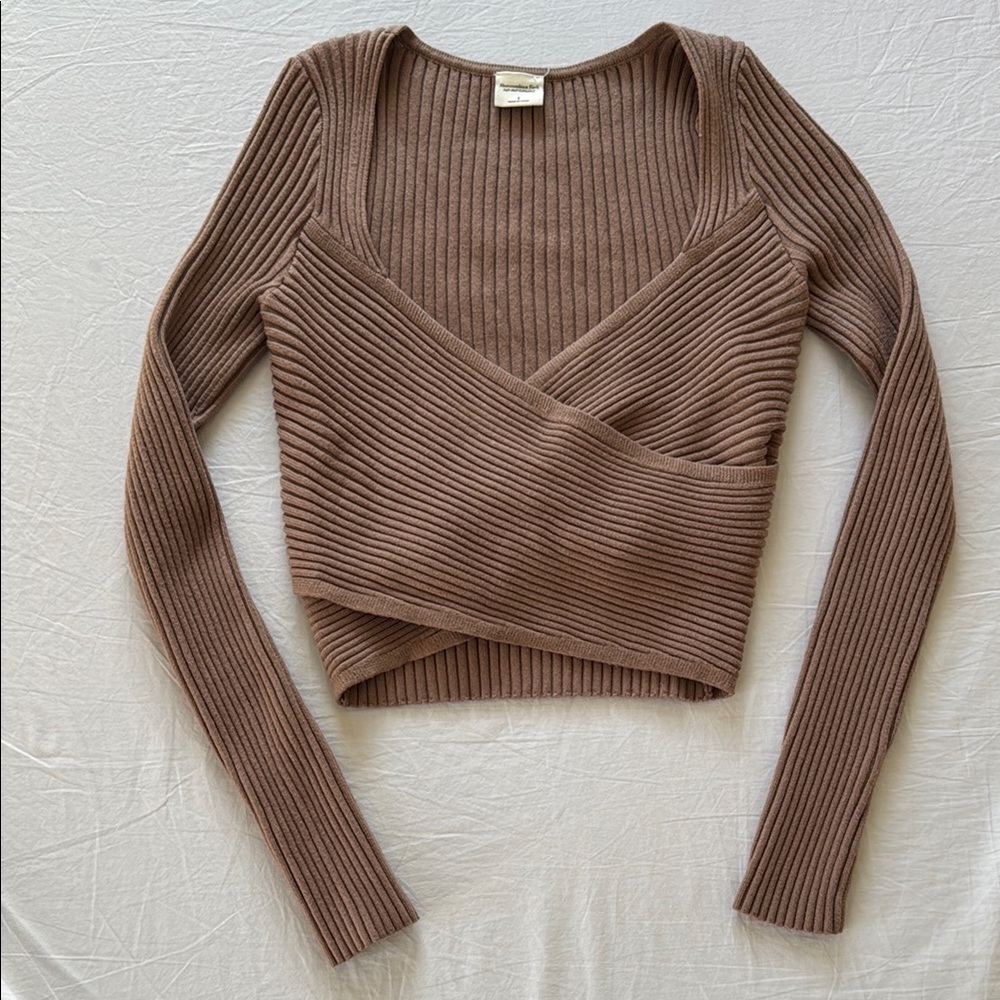 Abercrombie & Fitch Women's LuxeLoft Slim Wrap Cropped Sweater